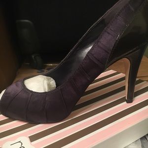 Purple satin lace pumps!
